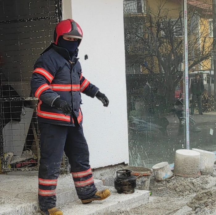 Akyazı'da tüp alev aldı: Panik anları