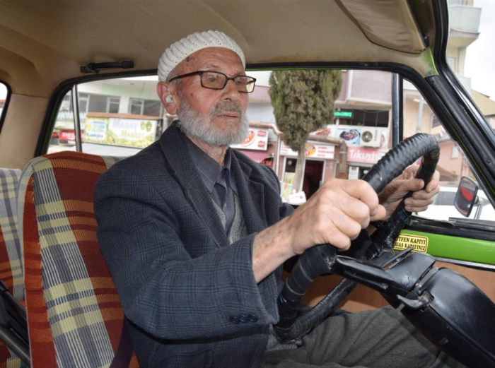 Kayınpederim otomobilini çok severdi