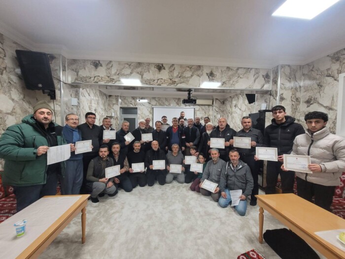 Akyazı'da 'Baba Okulu Semineri' yapıldı