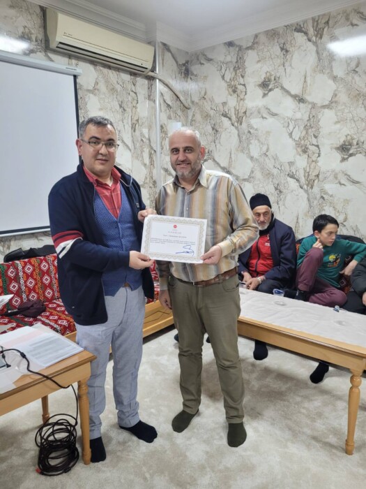 Akyazı'da 'Baba Okulu Semineri' yapıldı