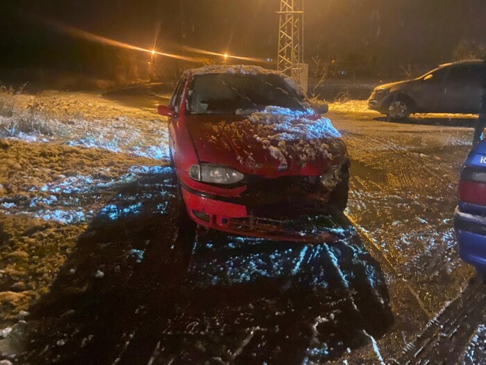 Akyazı'da kaza: Kafa kafaya çarpıştılar