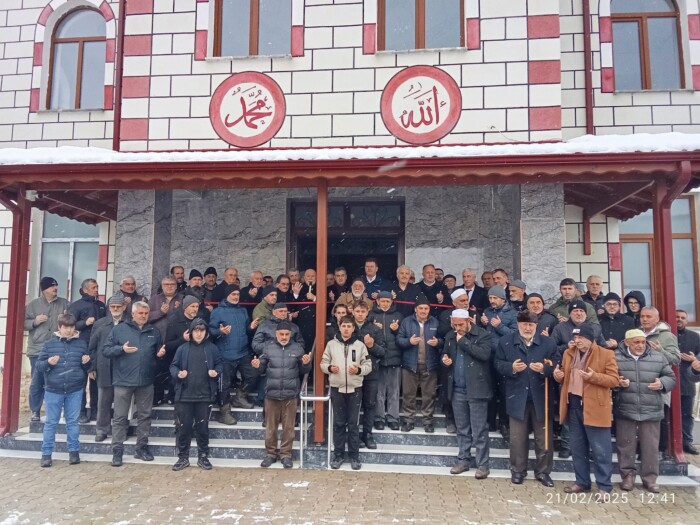 Akyazı Güneş Camii ibadete açıldı